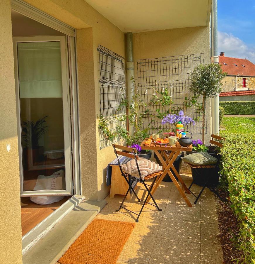 La Voulzie Appartement - Proche Centre Avec Parking Prive Provins Esterno foto